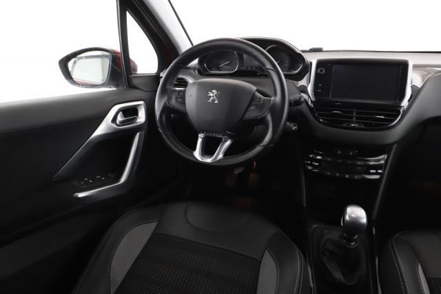 Peugeot 2008 image 6