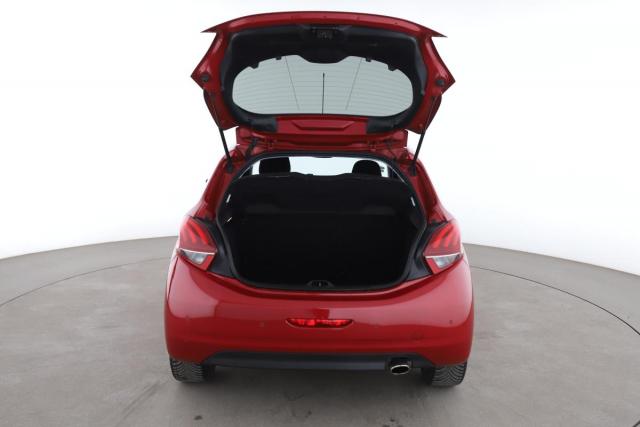 Peugeot 208 image 9