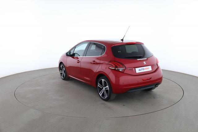 Peugeot 208 image 7