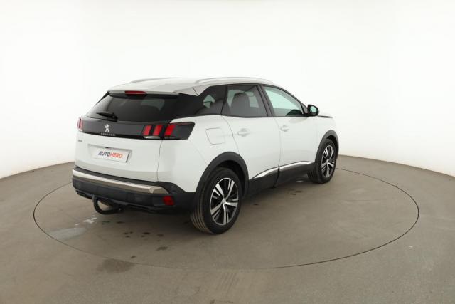 Peugeot 3008 image 2