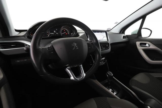 Peugeot 2008 image 9