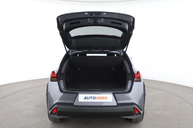 Lexus Ux image 9