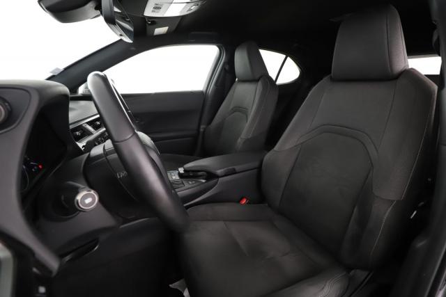 Lexus Ux image 7