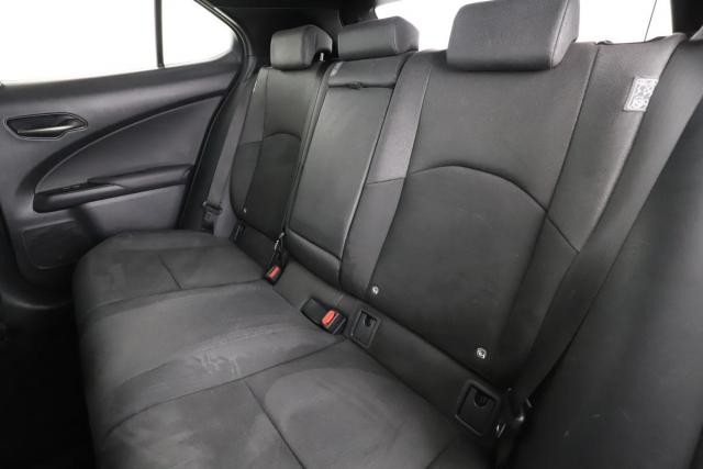 Lexus Ux image 1