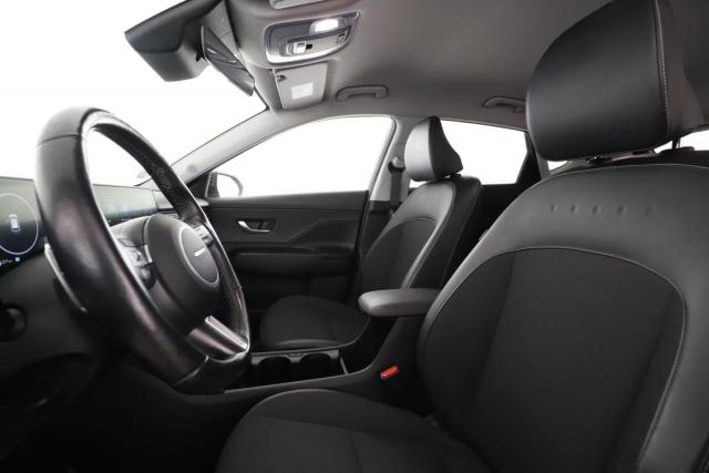 Hyundai Kona image 7