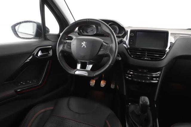 Peugeot 2008 image 3