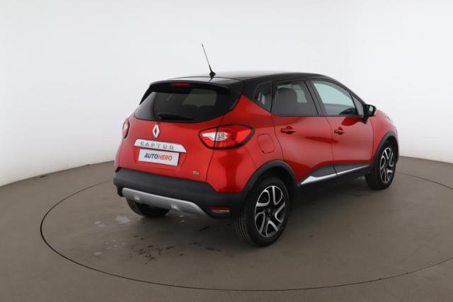 Renault Captur image 2