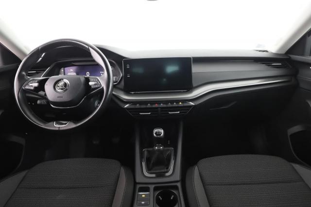 Skoda Octavia image 2