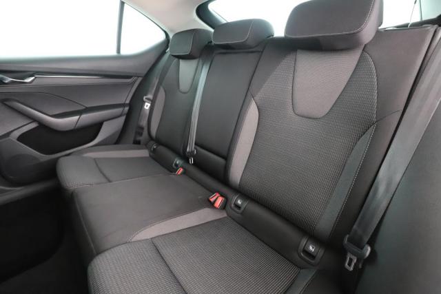 Skoda Octavia image 9