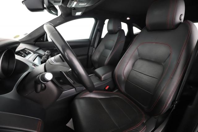 Jaguar E-Pace image 3