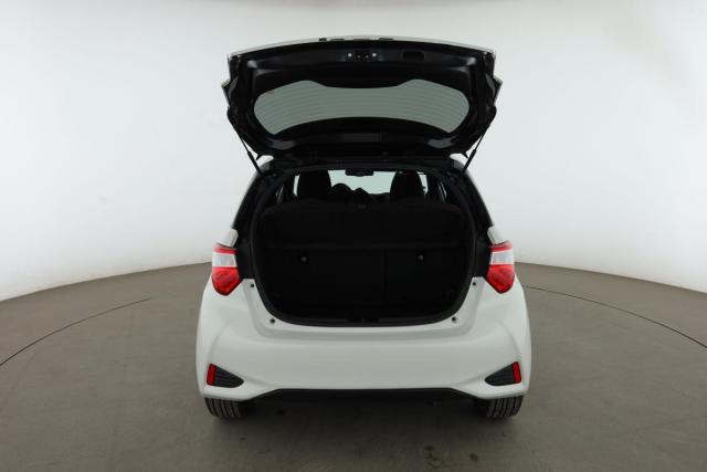 Toyota Yaris image 8