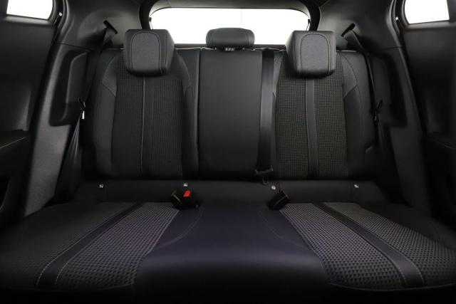 Peugeot 2008 image 1
