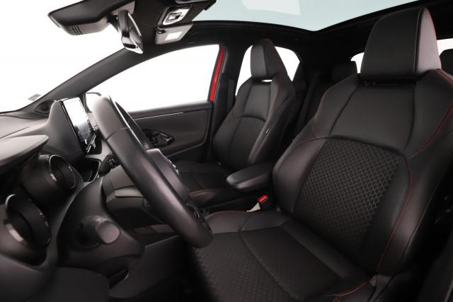 Toyota Yaris image 9