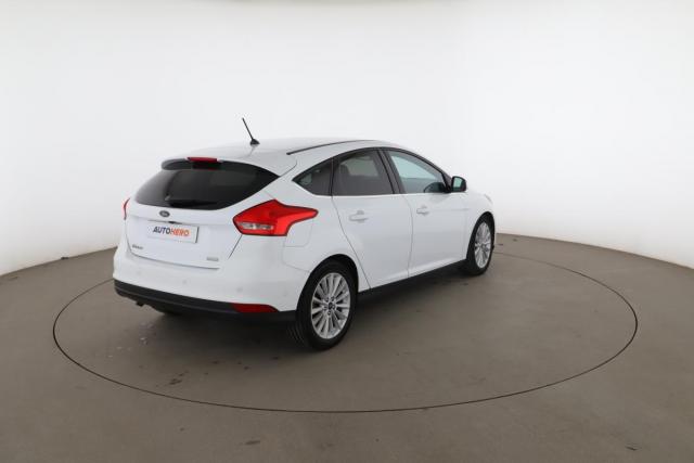 Ford Focus image 6