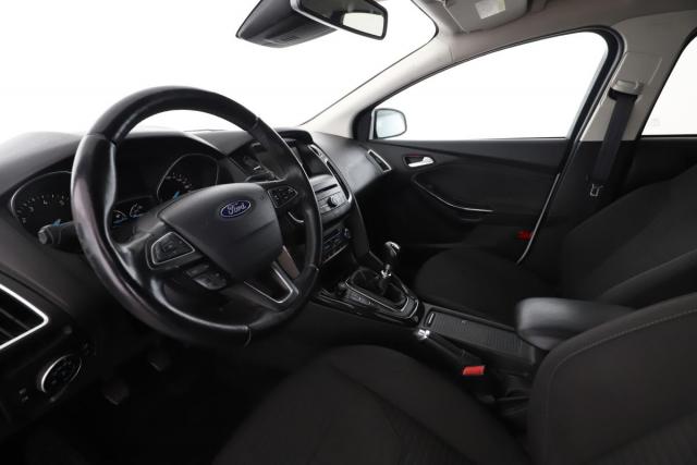 Ford Focus image 8