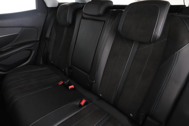 Peugeot 3008 image 6