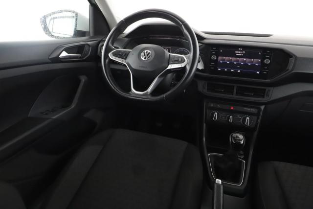Volkswagen T-Cross image 9