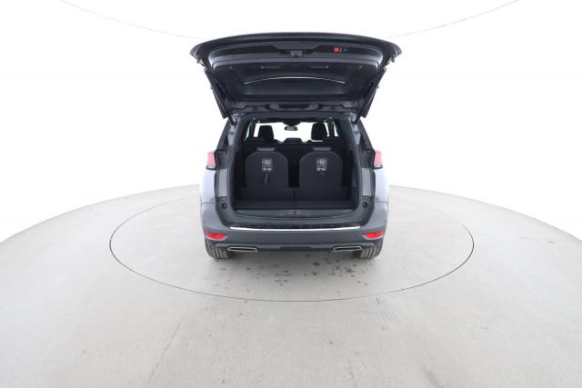Peugeot 5008 image 2