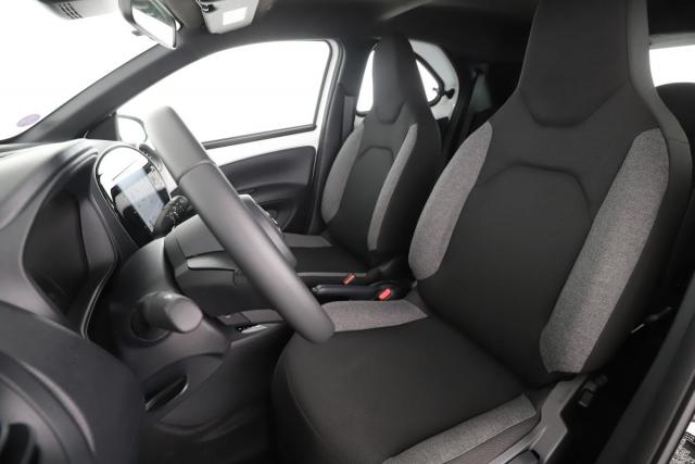 Toyota Aygo X image 6