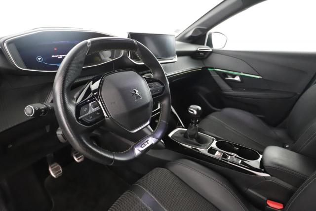 Peugeot 208 image 5