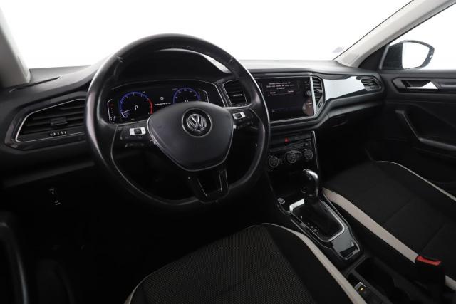 Volkswagen T-Roc image 9