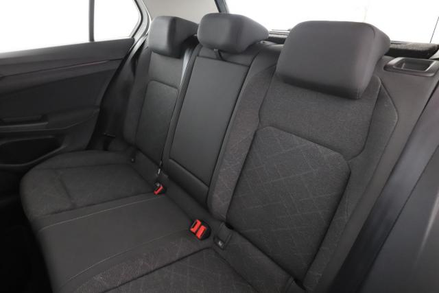 Volkswagen Golf image 9