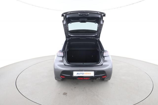 Peugeot 208 image 2
