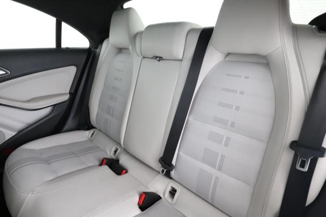 Mercedes Benz Cla image 1