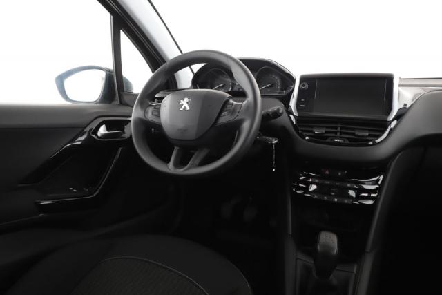 Peugeot 208 image 2