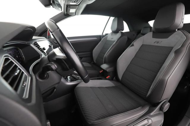 Volkswagen T-Roc image 9