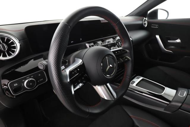Mercedes Benz Cla Shooting Brake image 4