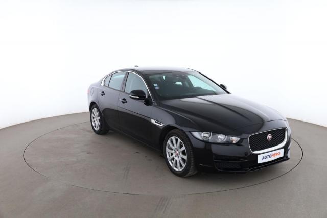 Jaguar Xe image 3