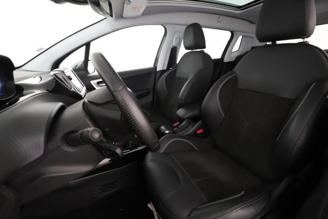 Peugeot 2008 image 5