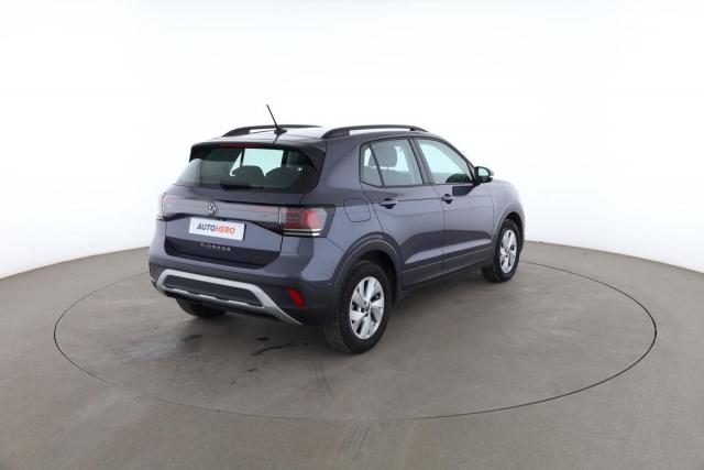 Volkswagen T-Cross image 9