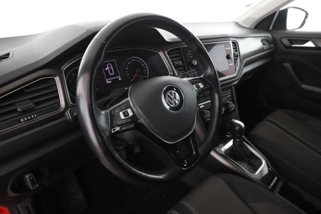 Volkswagen T-Roc image 7