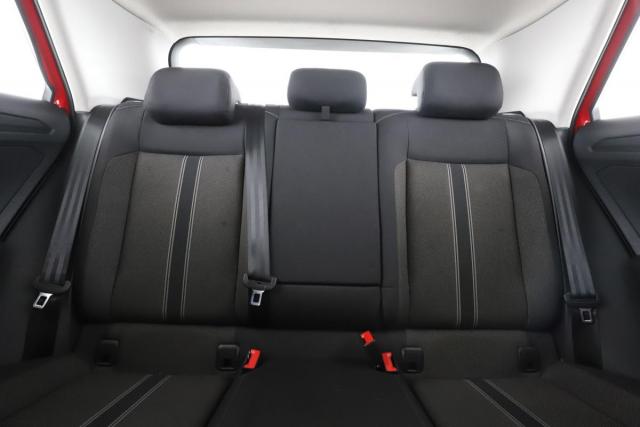 Volkswagen T-Roc image 6