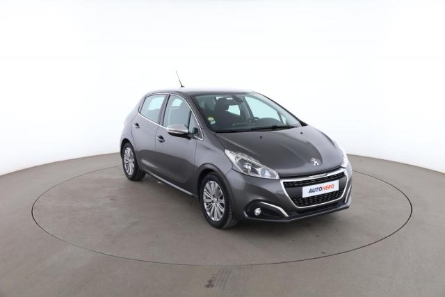 Peugeot 208 image 2