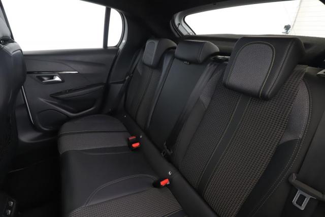 Peugeot 208 image 2