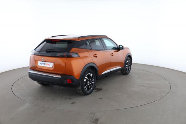 Peugeot 2008 image 2