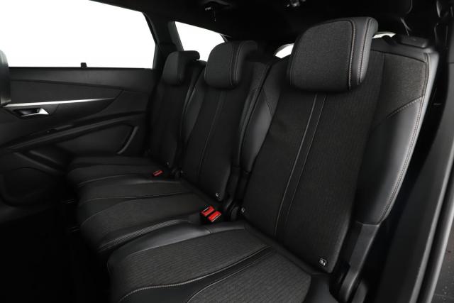 Peugeot 5008 image 8