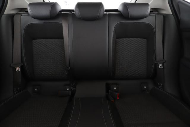 Opel Astra image 8
