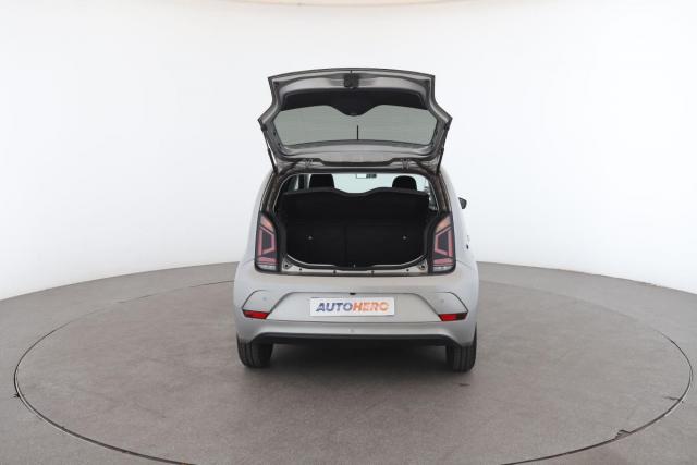 Volkswagen Up! image 6