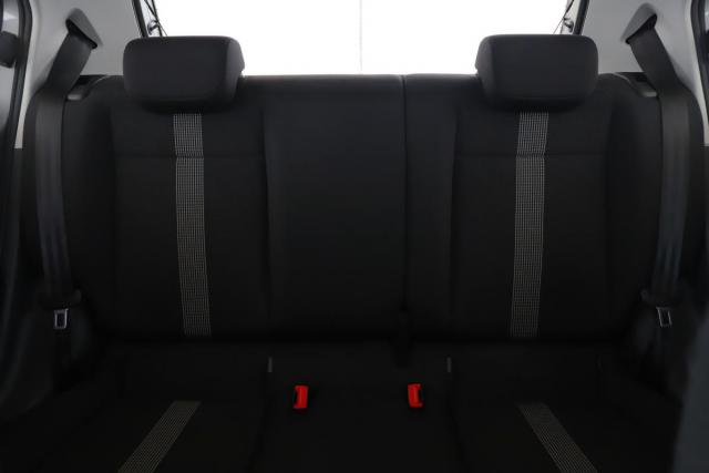 Volkswagen Up! image 2