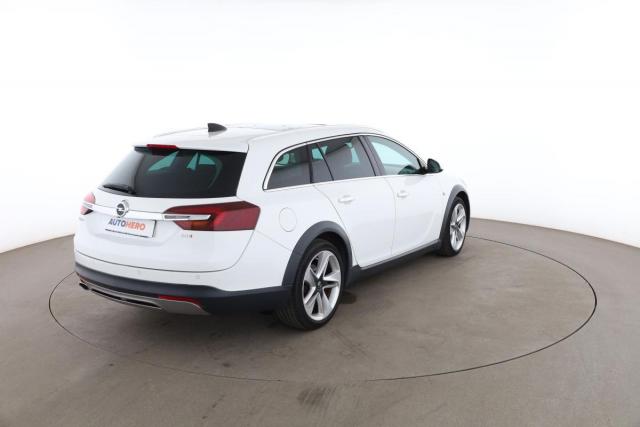 Opel Insignia image 1