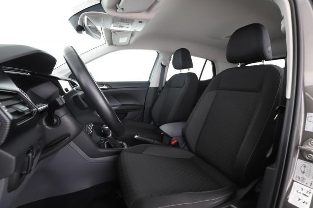 Volkswagen T-Cross image 3