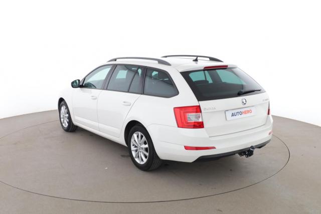Skoda Octavia image 9
