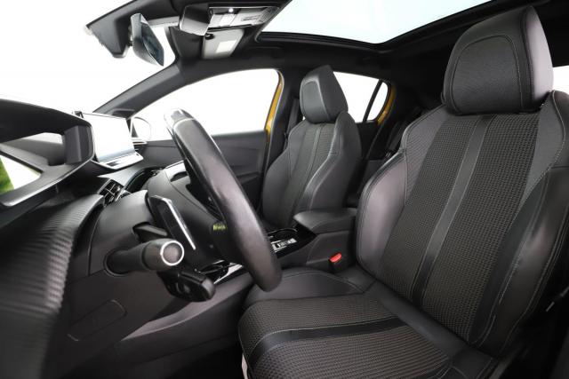 Peugeot 208 image 7