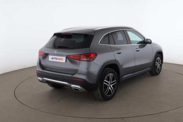 Mercedes Benz Gla image 9