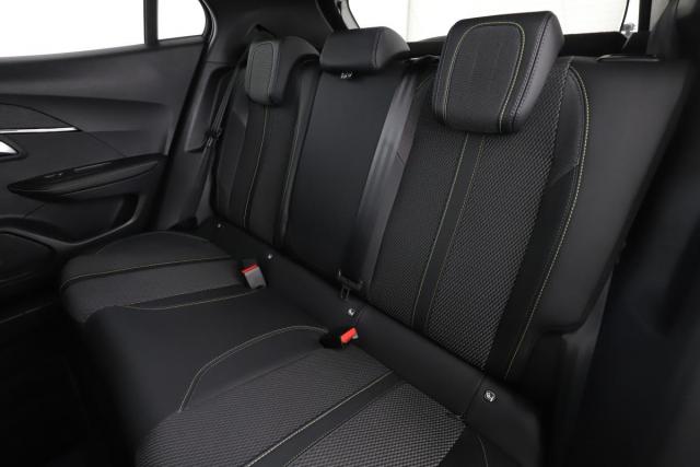 Peugeot 2008 image 1