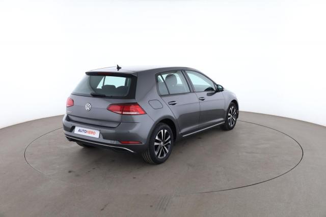 Volkswagen Golf image 7
